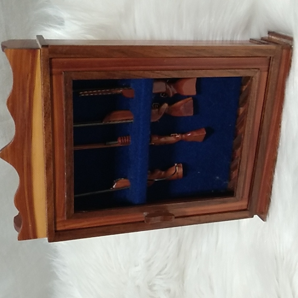 RARE!! Miniature One Of A Kind Hand Made Cedar Gun Cabinet Rifles No Glass